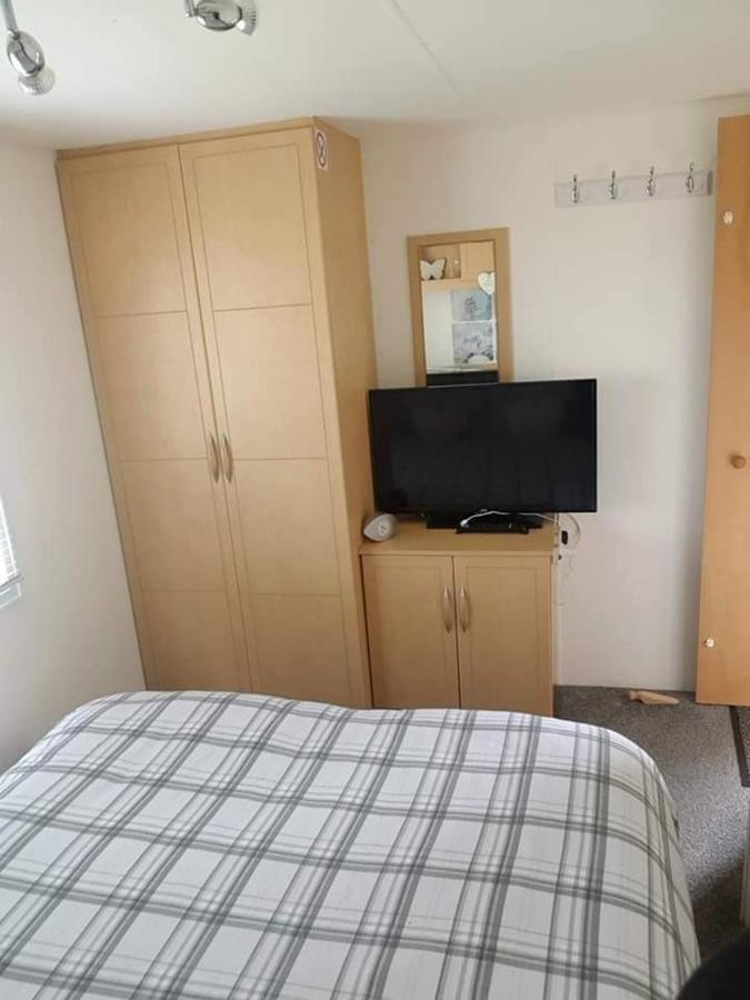 I 10 Caravan 4 Berth Chase Caravan Park Ingoldmells Exterior photo