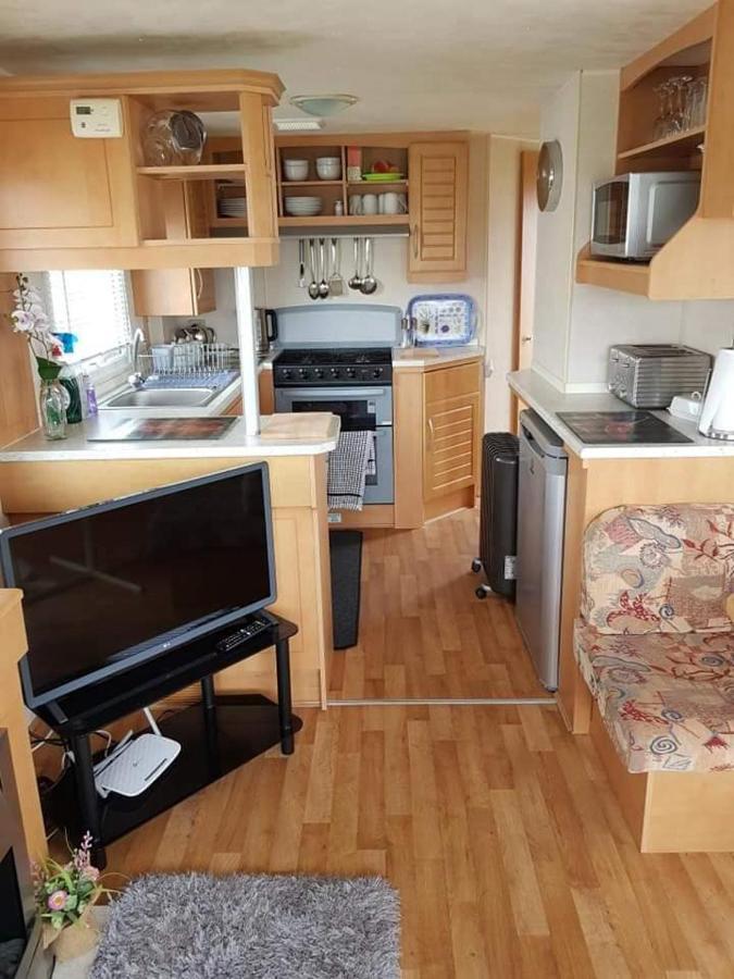 I 10 Caravan 4 Berth Chase Caravan Park Ingoldmells Exterior photo